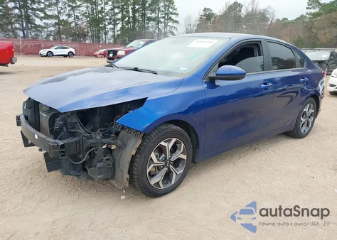 2021 Kia Forte Lxs z USA, uszkodzony, nr VIN 3KPF24AD5ME345602